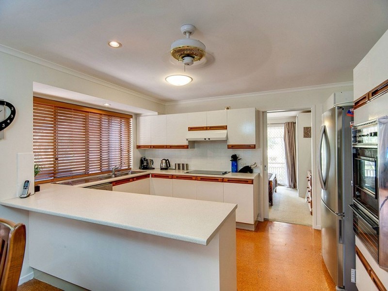 10 St Denis Court, Petrie QLD 4502