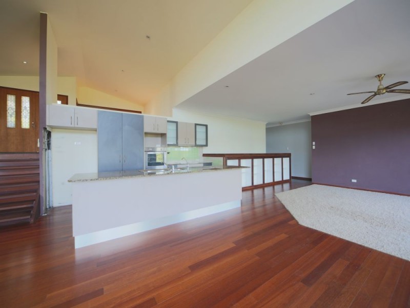 53 Abbott Crescent, Guanaba QLD 4210