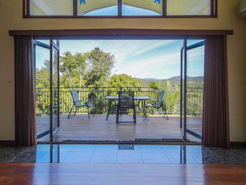 53 Abbott Crescent, Guanaba QLD 4210