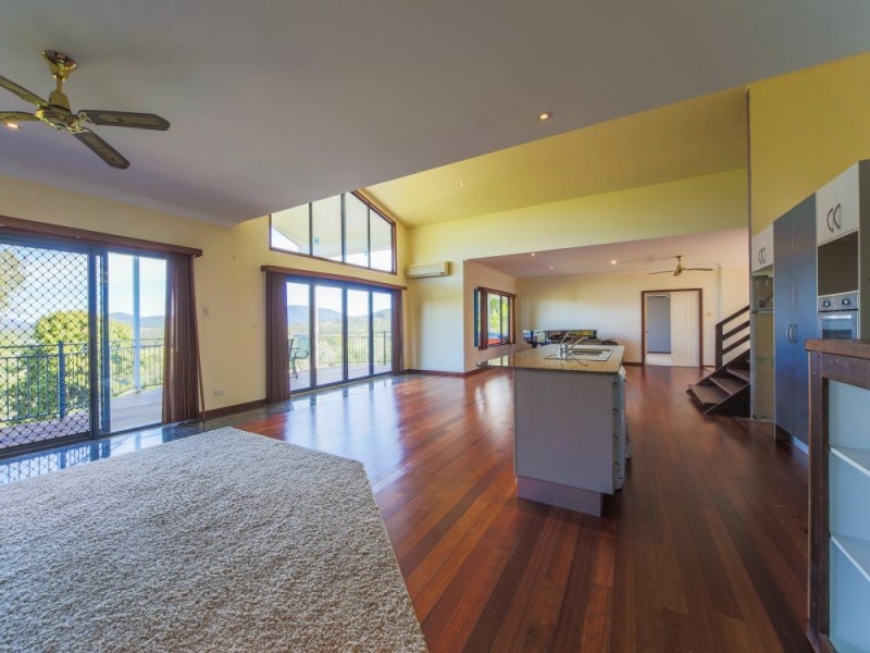 53 Abbott Crescent, Guanaba QLD 4210