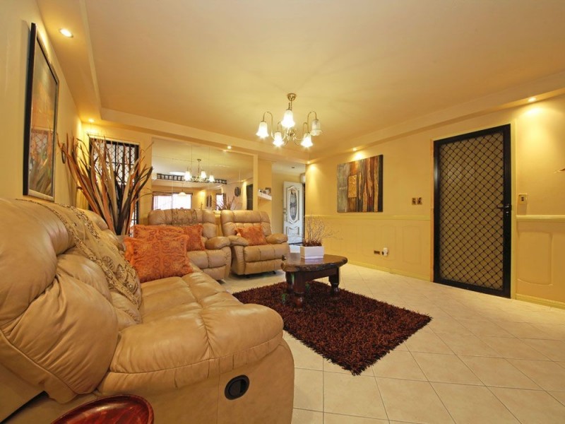 15 Waranga Court, Murrumba Downs QLD 4503