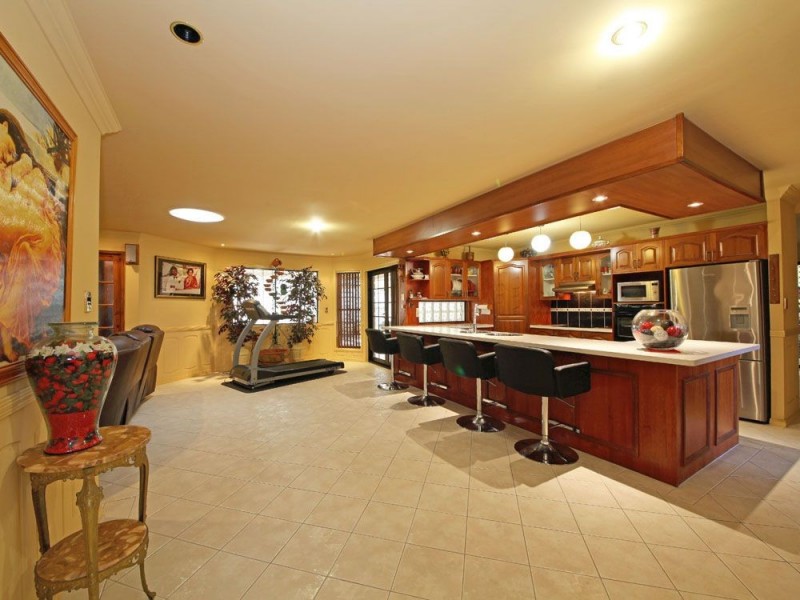 15 Waranga Court, Murrumba Downs QLD 4503