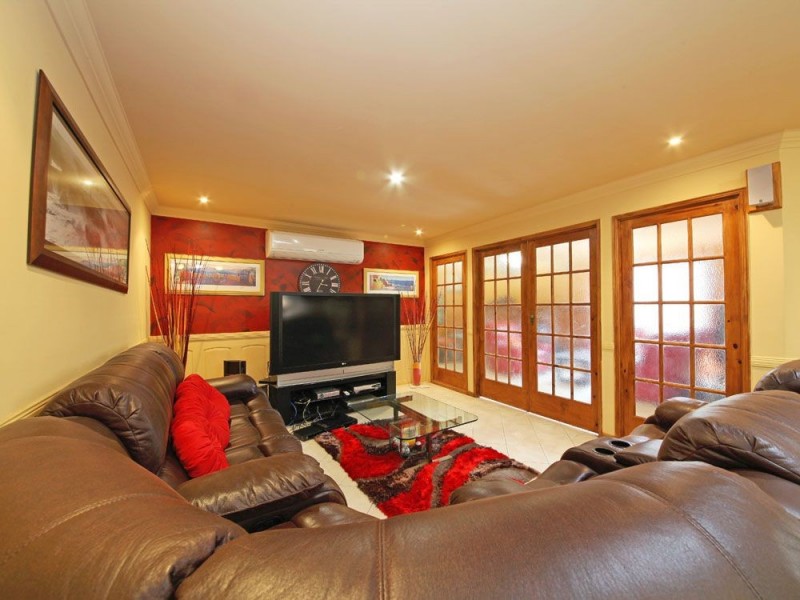 15 Waranga Court, Murrumba Downs QLD 4503