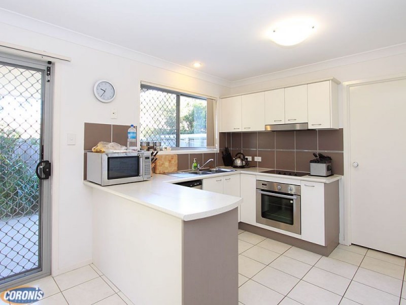 8/6 Myrtle Crescent, Bridgeman Downs QLD 4035