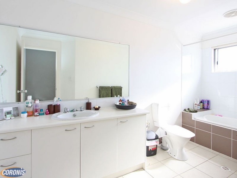 8/6 Myrtle Crescent, Bridgeman Downs QLD 4035