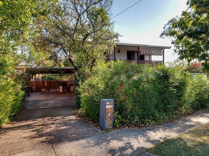 10 Belrose Avenue, Petrie QLD 4502