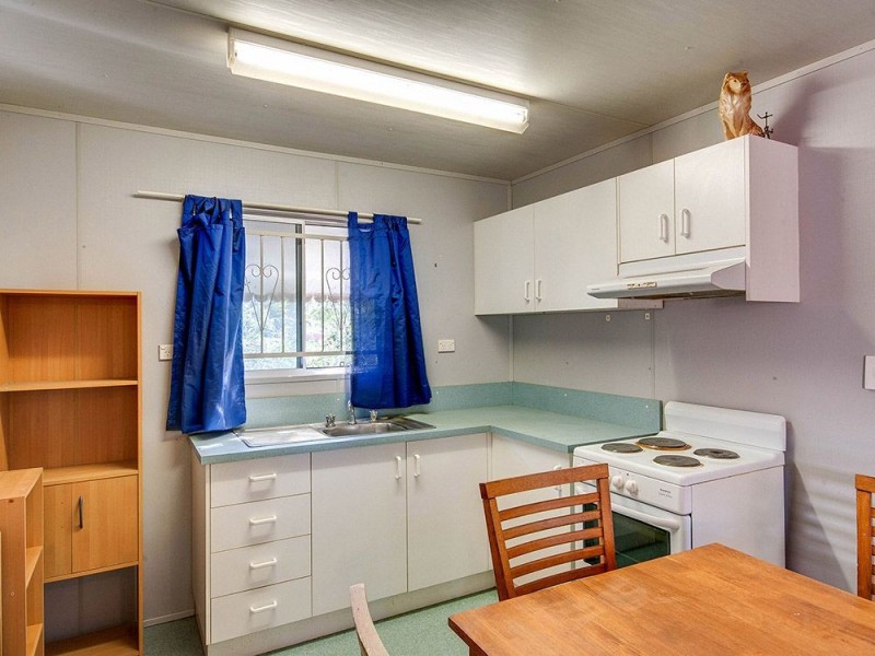 10 Belrose Avenue, Petrie QLD 4502