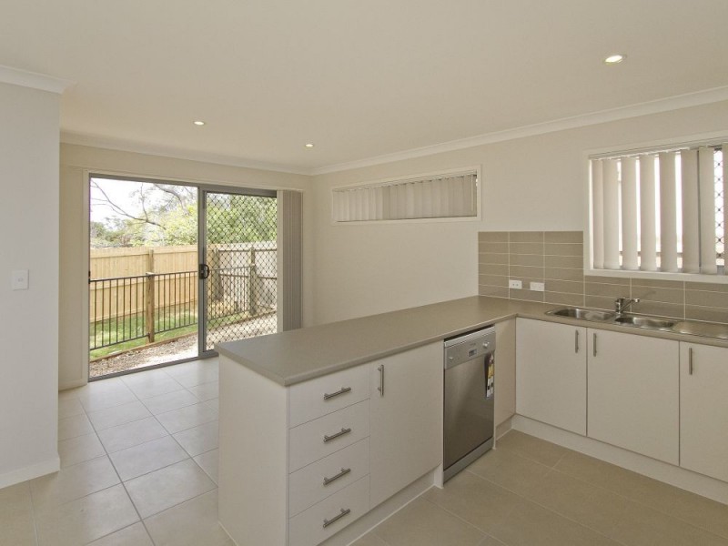 48 Birchgrove Crescent, Kallangur QLD 4503