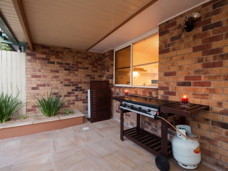 2/12 Clara Street, Annerley QLD 4103