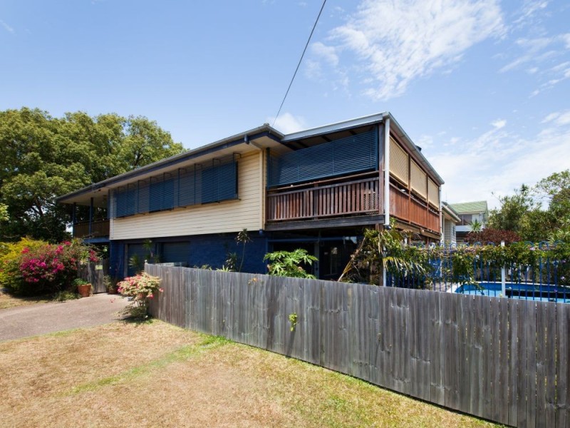 102 Wynnum North Road, Wynnum QLD 4178