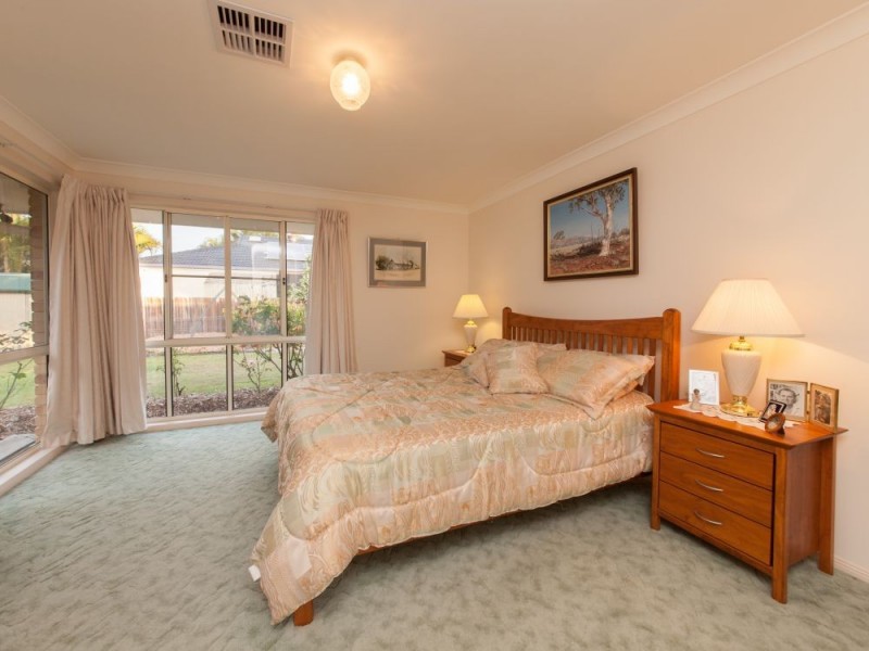 16 Gleneagles Crescent, Albany Creek QLD 4035