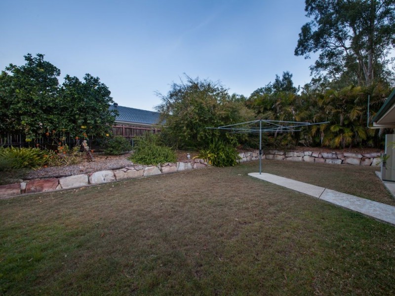 16 Gleneagles Crescent, Albany Creek QLD 4035