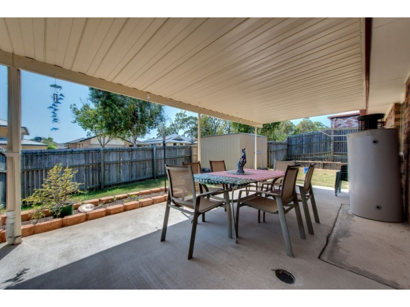 1 Clint Parade, Crestmead QLD 4132