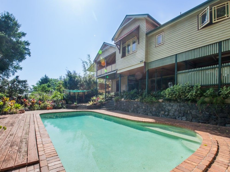 54 Arthur Terrace, Red Hill QLD 4059
