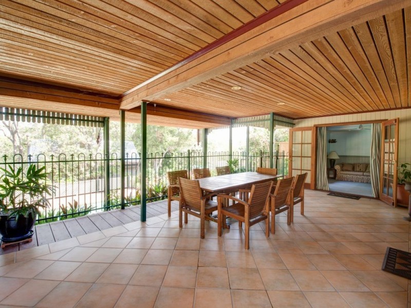 54 Arthur Terrace, Red Hill QLD 4059