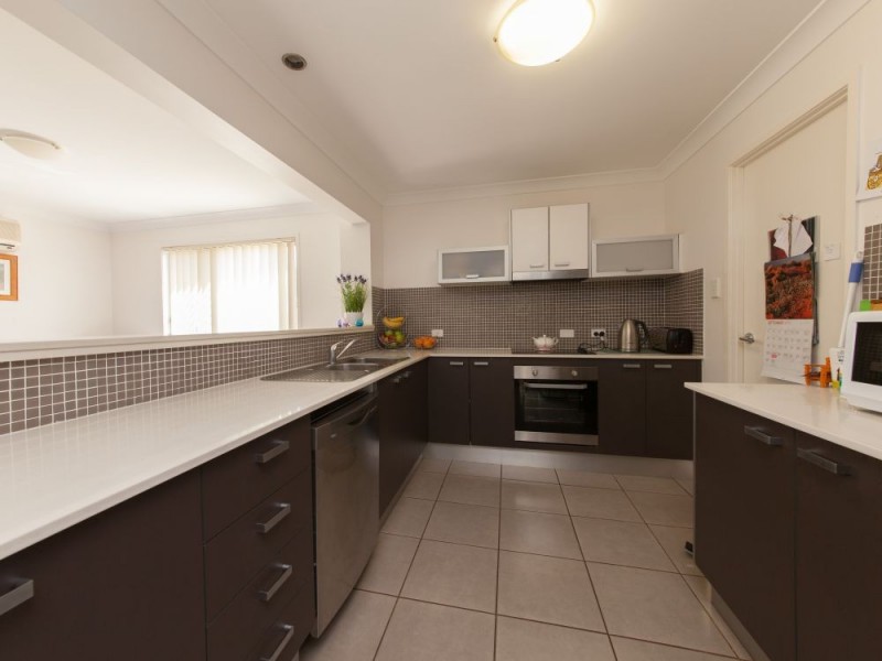 6 Pelorus Street, Redland Bay QLD 4165