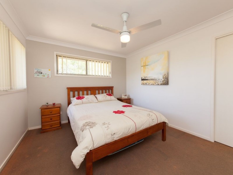 6 Pelorus Street, Redland Bay QLD 4165