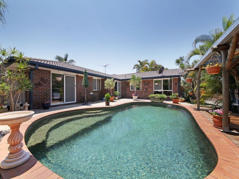 17 Kurrajong Drive, Warner QLD 4500