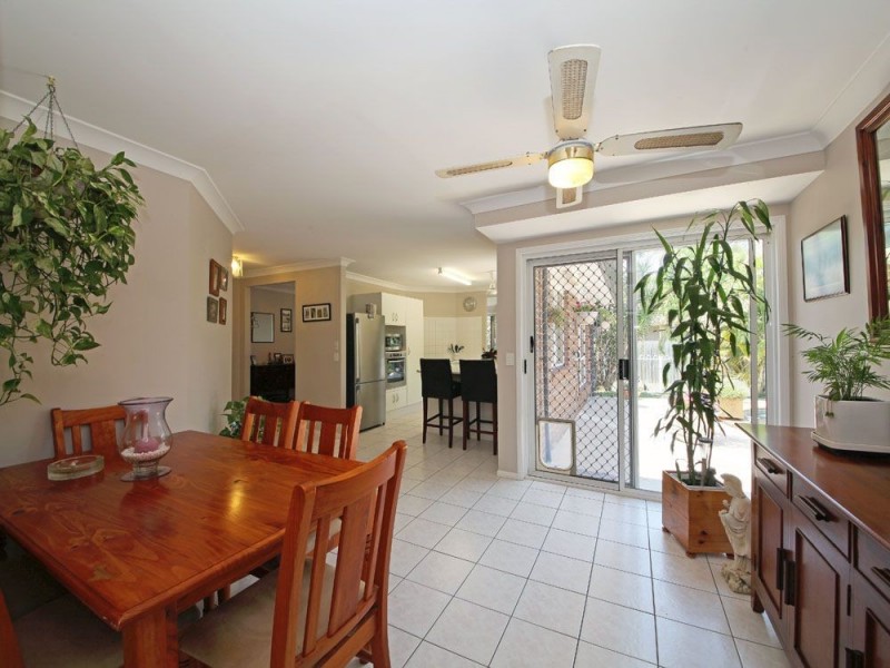 17 Kurrajong Drive, Warner QLD 4500