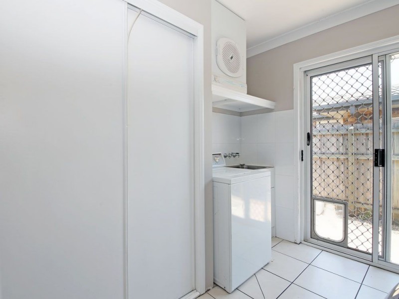 17 Kurrajong Drive, Warner QLD 4500