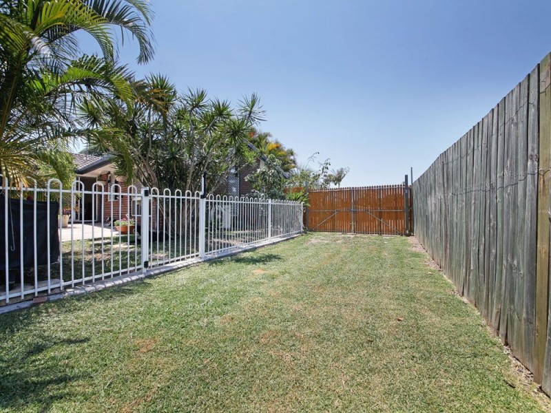 17 Kurrajong Drive, Warner QLD 4500