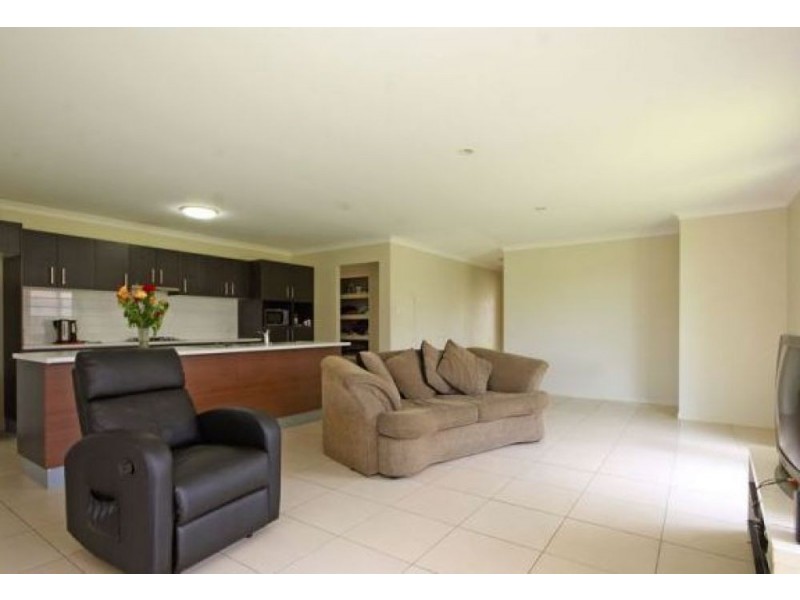 33 Kimberley Drive, Burpengary QLD 4505