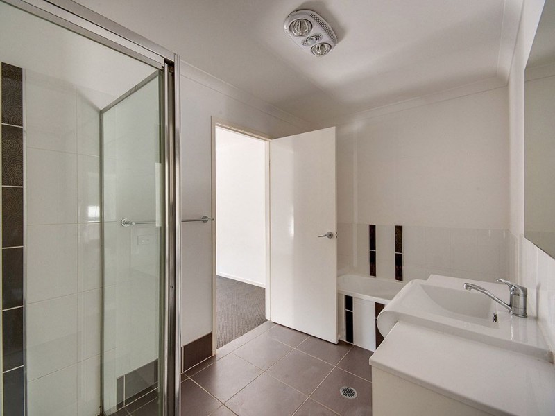 4/1 Slater Avenue, Lawnton QLD 4501