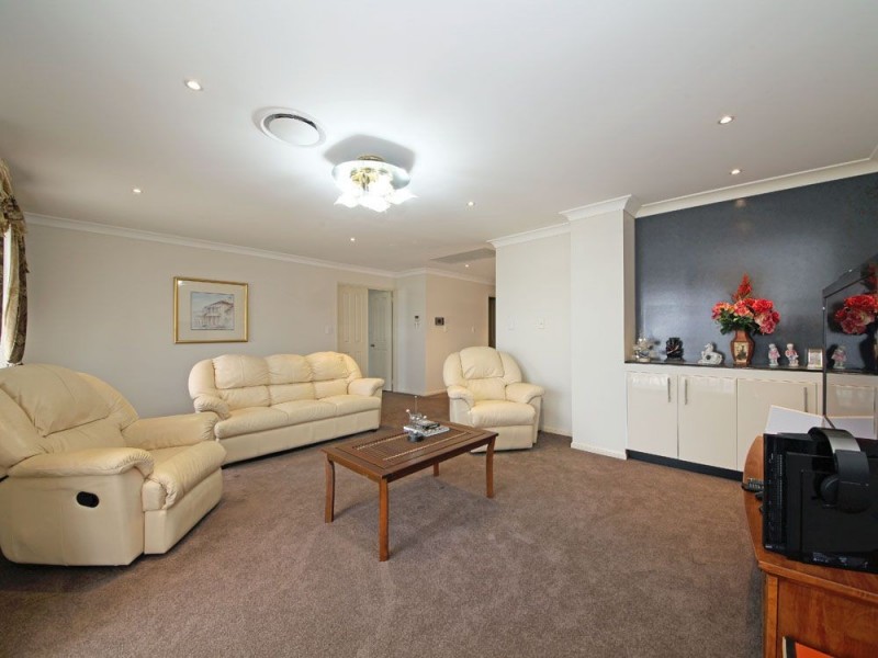 24 Lakeview Terrace, Murrumba Downs QLD 4503