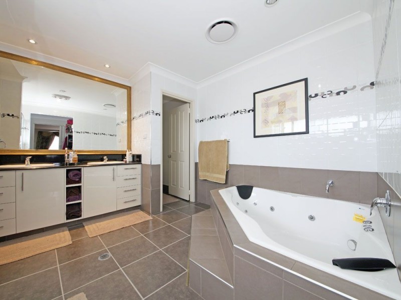 24 Lakeview Terrace, Murrumba Downs QLD 4503