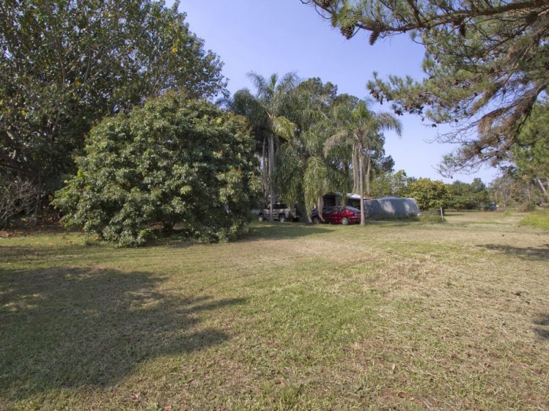 1 Emu Road, Elimbah QLD 4516