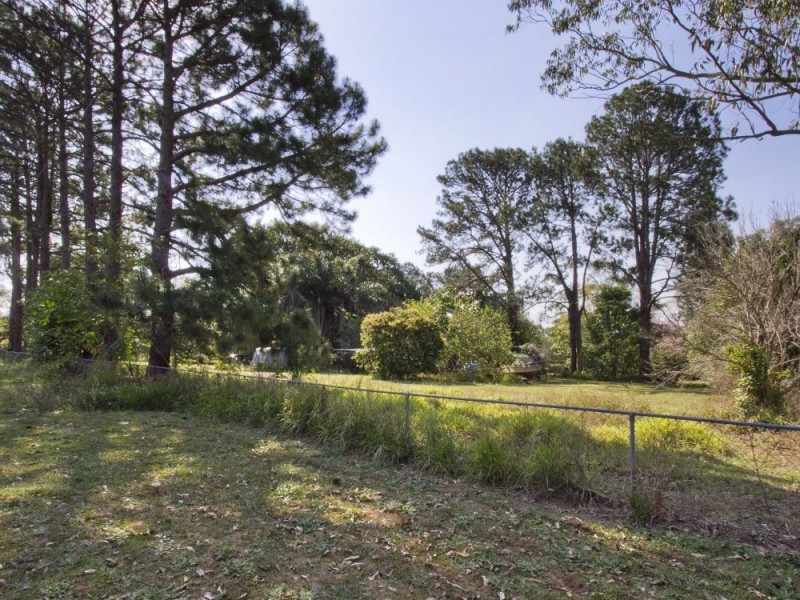 1 Emu Road, Elimbah QLD 4516