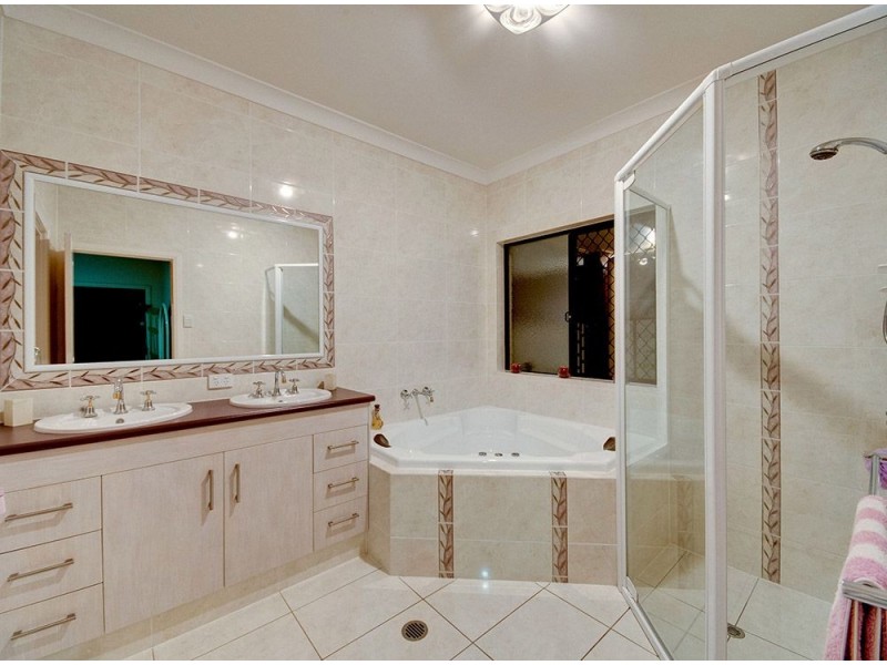 7 Lagoon Court, Murrumba Downs QLD 4503