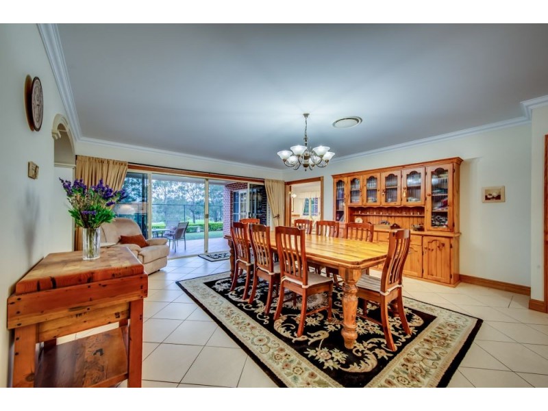 32 Riverside Terrace, Windaroo QLD 4207