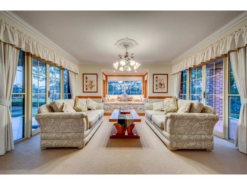 32 Riverside Terrace, Windaroo QLD 4207