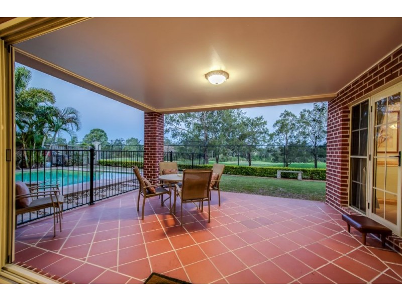 32 Riverside Terrace, Windaroo QLD 4207