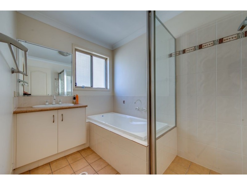 5 Katrina Way, Raceview QLD 4305