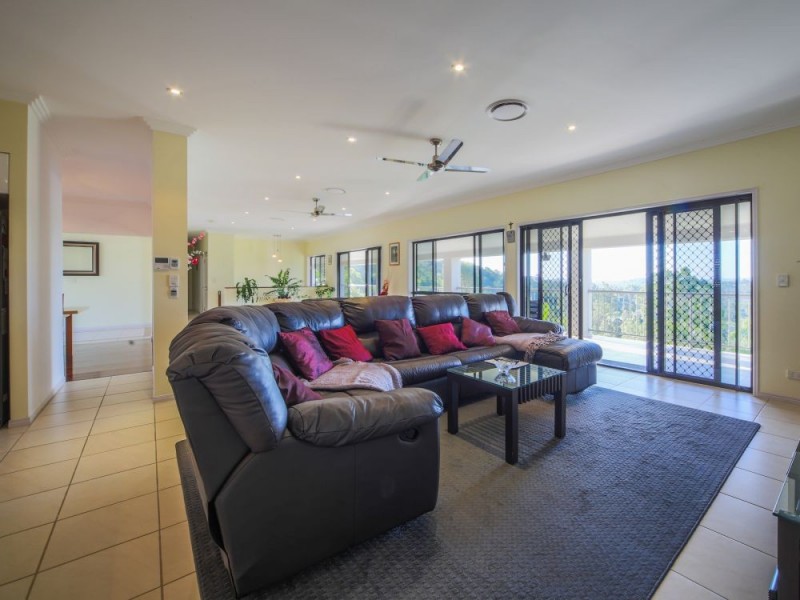 51 Opperman Drive, Ormeau QLD 4208