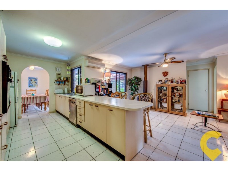 8 W G Hayden Drive, Collingwood Park QLD 4301