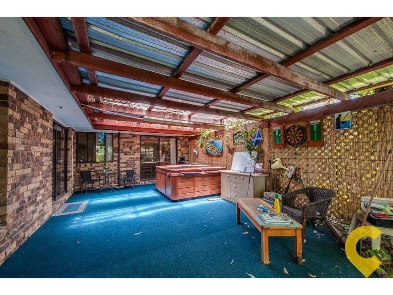 8 W G Hayden Drive, Collingwood Park QLD 4301