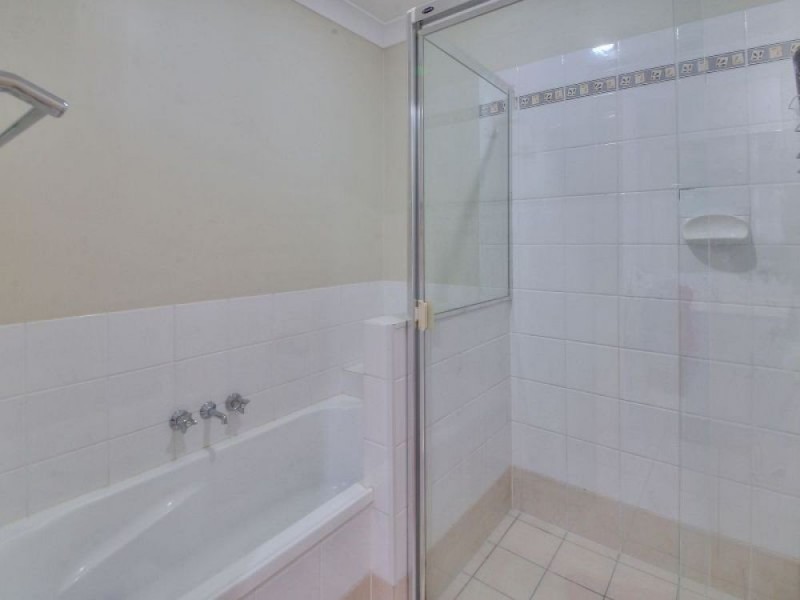 11 Cove Place, Springfield Lakes QLD 4300