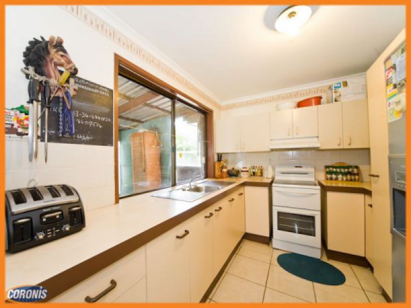 32 Barry Drive, Redbank Plains QLD 4301