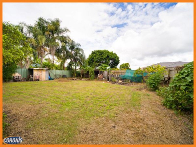 32 Barry Drive, Redbank Plains QLD 4301