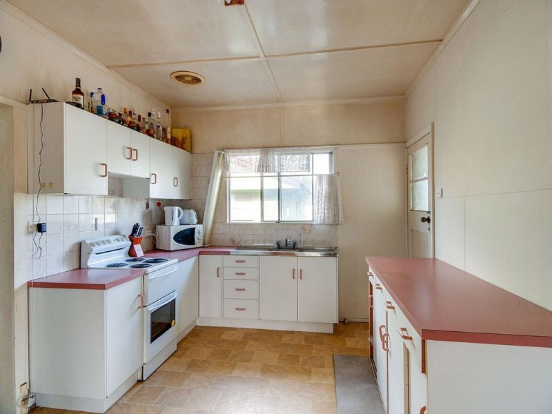 15 Crescent Way, Hendra QLD 4011