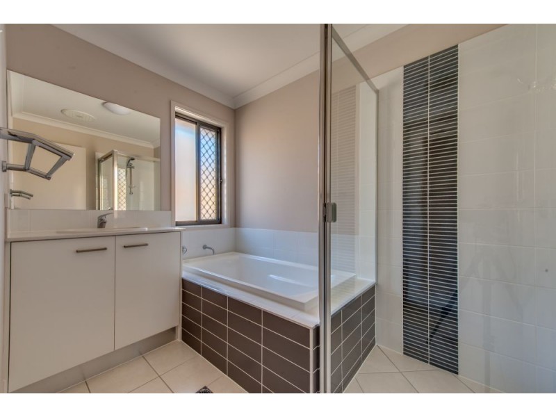 10 Navickas Circuit, Redbank Plains QLD 4301