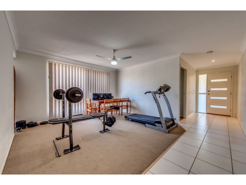 12 Acacia Street, Heathwood QLD 4110