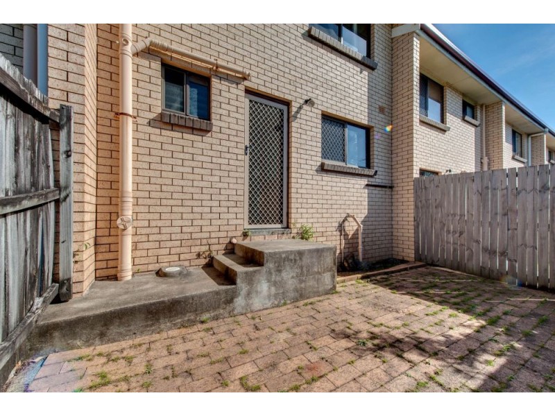 4/7 Blackwood Rd, Woodridge QLD 4114