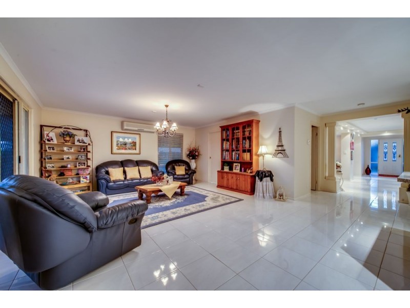 31 Kalbarri Street, Parkinson QLD 4115