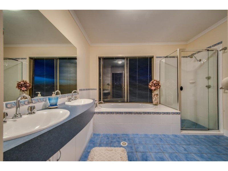 31 Kalbarri Street, Parkinson QLD 4115