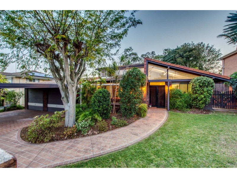 18 Worrell Street, Macgregor QLD 4109