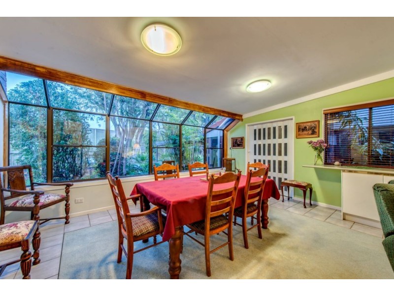 18 Worrell Street, Macgregor QLD 4109